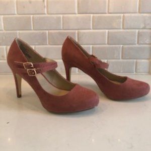 Rounded Toe Pumps